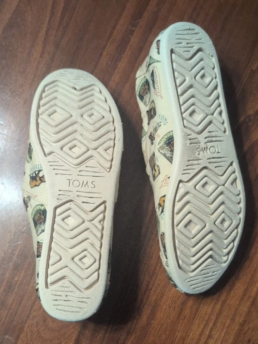 Toms casual slip